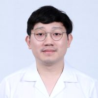 นพ.อานันท์ เตกาญจนวนิช